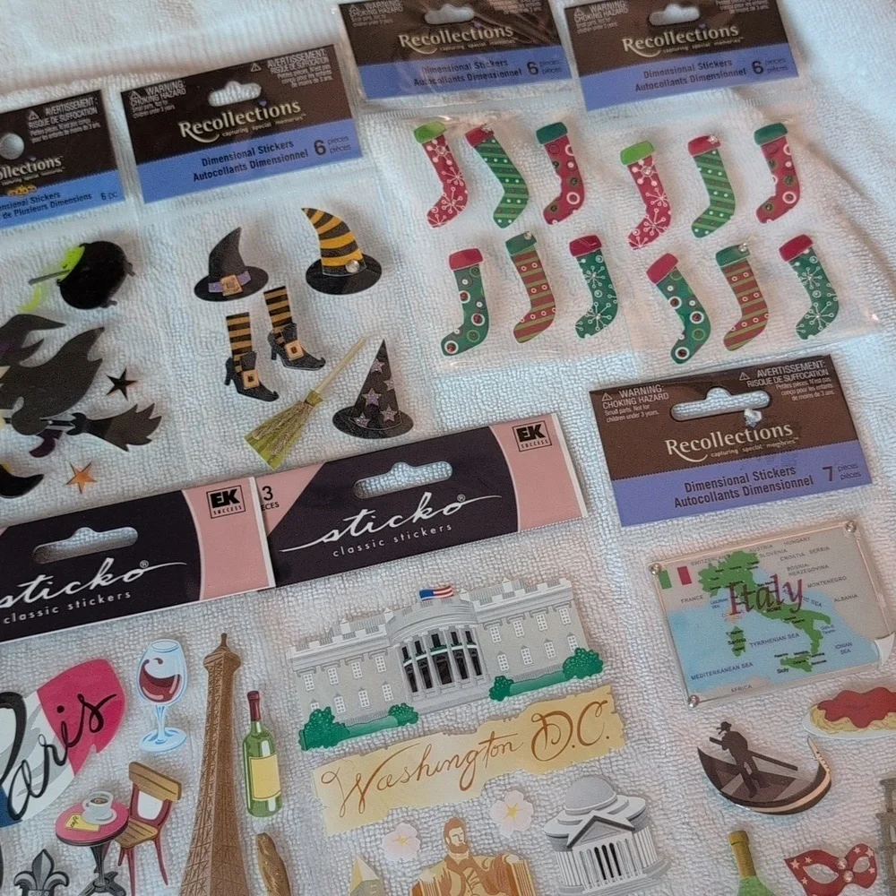 Scrapbooking Lot #5 - Picture 5 of 5